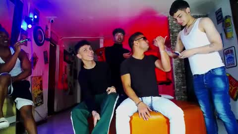 extrangers online show from 01.18.25