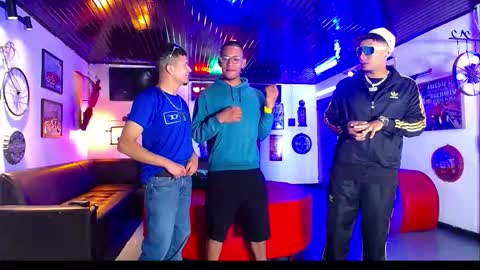 extrangers online show from 01.17.26