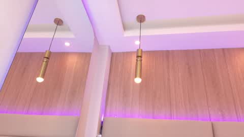 eymicooper online show from 01.18.25