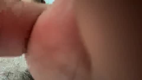 Snapshot of eyyoboobo0 chatting on 12.18.25 eyyoboobo0 online show from 12.18.25