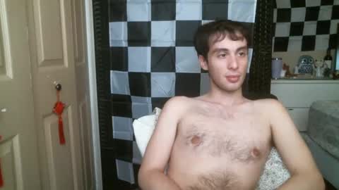 Ezra Naamah online show from 02.20.25