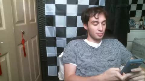 Ezra Naamah online show from 02.21.25