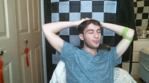 Ezra Naamah online show from 03.11.25