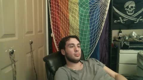 Ezra Naamah online show from 11.26.25