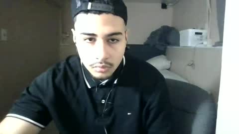 Snapshot of ezzteban935 chatting on 05.30.26 ezzteban935 online show from 05.30.26