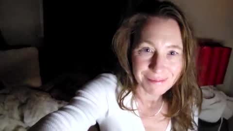 Snapshot of faberini chatting on 12.17.24 FabOmobono online show from 12.17.24