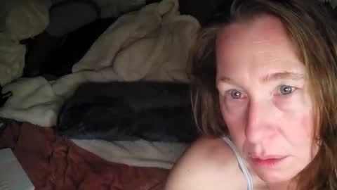 Snapshot of faberini chatting on 12.30.24 FabOmobono online show from 12.30.24