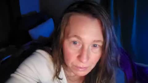 Snapshot of faberini chatting on 02.21.25 FabOmobono online show from 02.21.25