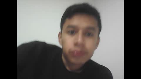 Snapshot of fabiar11 chatting on 09.14.25 R online show from 09.14.25