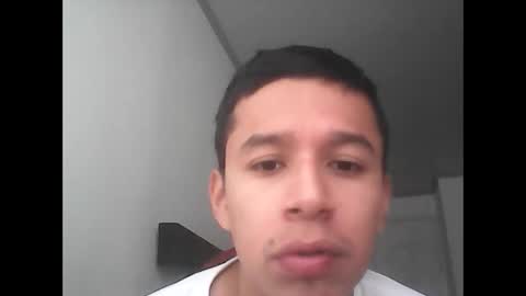 Snapshot of fabiar11 chatting on 01.06.26 R online show from 01.06.26