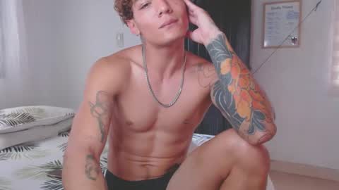 Snapshot of fabrizio_amery chatting on 02.02.25 - A N D E R online show from 02.02.25