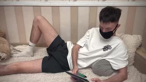Snapshot of faceless_man20 chatting on 02.14.25 faceless online show from 02.14.25