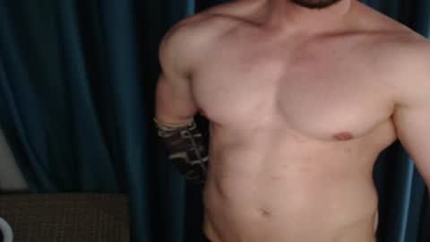 Snapshot of facelessmuscle chatting on 06.25.26 facelessmuscle online show from 06.25.26