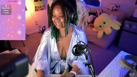 Snapshot of faeryaisha chatting on 09.23.25 aisha online show from 09.23.25