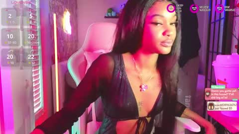 Snapshot of faethedoll chatting on 01.06.25 Fae and Cheta online show from 01.06.25