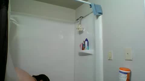 Snapshot of faidramae chatting on 01.08.25 faidra mae online show from 01.08.25