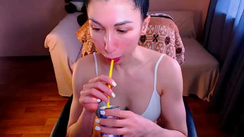 Snapshot of fairy_elli_hot chatting on 05.25.26 Elli online show from 05.25.26