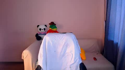 Snapshot of fairy_elli_hot chatting on 05.31.26 Elli online show from 05.31.26