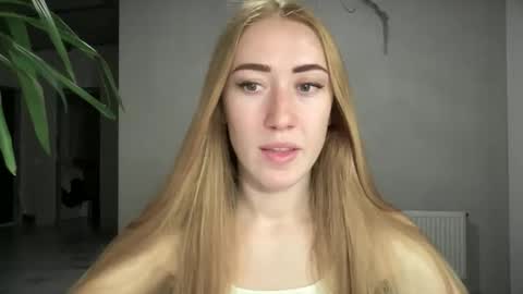 fairy_face online show from 09.28.25