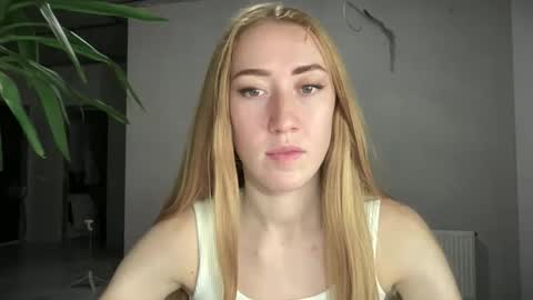 fairy_face online show from 10.11.25