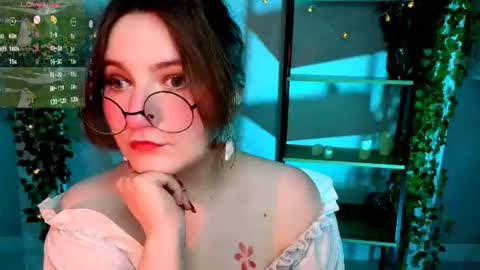 Snapshot of fairy_tara chatting on 06.13.26 Tara online show from 06.13.26