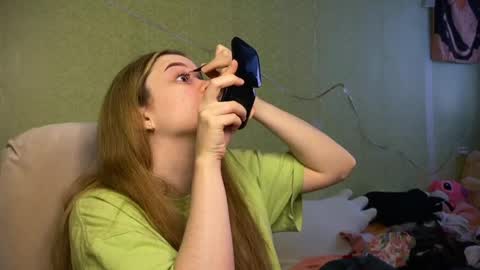 Snapshot of fairyilona chatting on 04.23.26 Ilona online show from 04.23.26