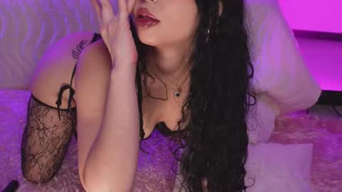 Sara  REMEMBER TO LEAVE A THUMB UP online show from 02.08.26