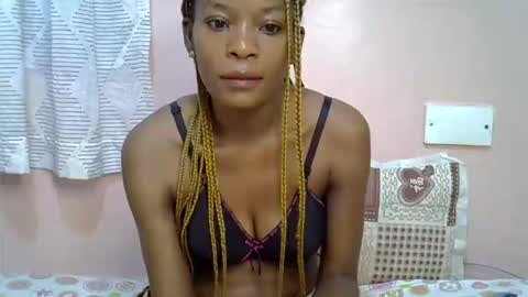 Snapshot of faizah_ chatting on 03.25.26 faizah_ online show from 03.25.26