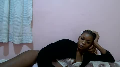 Snapshot of faizah_ chatting on 06.11.26 faizah_ online show from 06.11.26