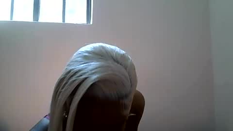 faizah_ online show from 08.05.26