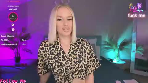 Snapshot of fallen1_angel chatting on 06.19.26 Lana online show from 06.19.26