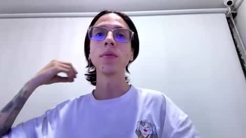 Micke online show from 12.05.25