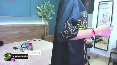 Snapshot of fallen_angel999777 chatting on 04.28.26 Megan 630 1330 -5 online show from 04.28.26