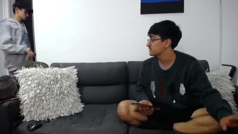 FallGays online show from 01.18.25