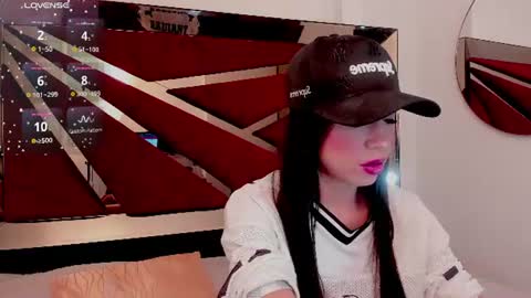 Snapshot of faloonroussel chatting on 06.25.26 Faloon online show from 06.25.26