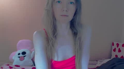 Snapshot of fanatka chatting on 03.10.26 BUNNYGal online show from 03.10.26