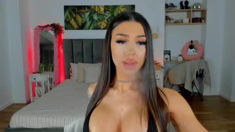 Jennifer online show from 10.12.25