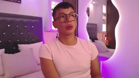 Snapshot of fancy_vixen chatting on 02.25.26 FANCY online show from 02.25.26