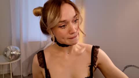 fancyamelia online show from 10.09.25