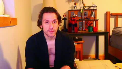 Snapshot of fanfriction chatting on 12.13.24 Fan Friction online show from 12.13.24