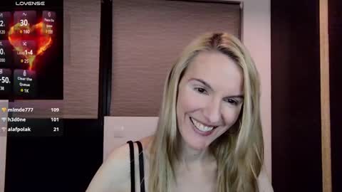 Snapshot of fanny_posy chatting on 02.12.25 Fanny online show from 02.12.25