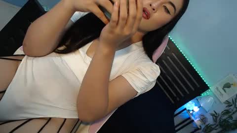 Snapshot of fantasticcock69_daniella chatting on 02.25.25 DANIELLA - DONT FORGET TO GIVE ME A THUMBSU UP online show from 02.25.25