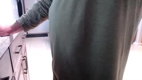 Snapshot of fantasyfriend chatting on 12.01.25 fantasyfriend online show from 12.01.25