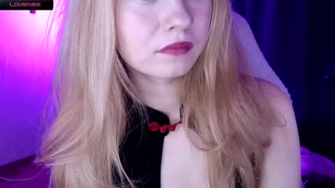 Snapshot of fantasymaria chatting on 02.12.25 my name is Masha online show from 02.12.25