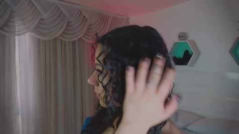 Farah online show from 10.22.25