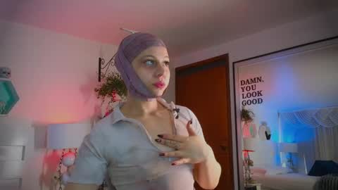 Farah online show from 10.29.25