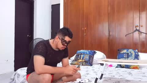 Snapshot of faryzuir chatting on 06.20.26 faryzuir online show from 06.20.26