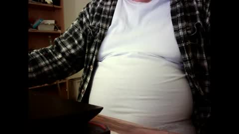 Snapshot of fatbellyitalian chatting on 02.25.25 fatbellyitalian online show from 02.25.25