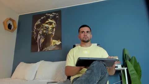 M A T  T E O online show from 12.24.24