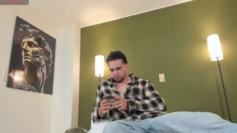 Snapshot of fatdick_1 chatting on 04.22.26 M A T T E O online show from 04.22.26